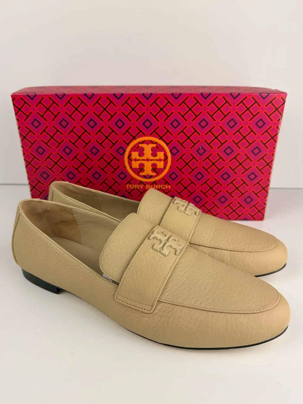 Tory Burch Mini Everly Loafer Pebbled Leather Flats Chantilly Beige Size 9
